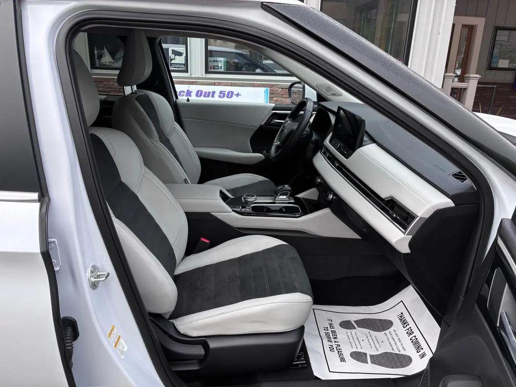 used 2025 Mitsubishi Outlander car, priced at $29,975