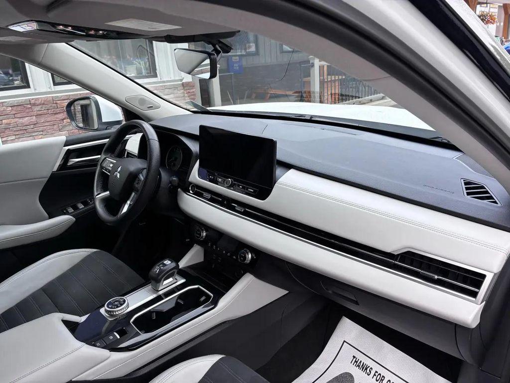 used 2025 Mitsubishi Outlander car, priced at $29,975