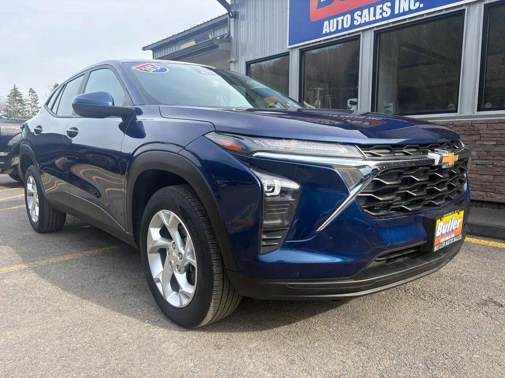 used 2024 Chevrolet Trax car, priced at $18,775
