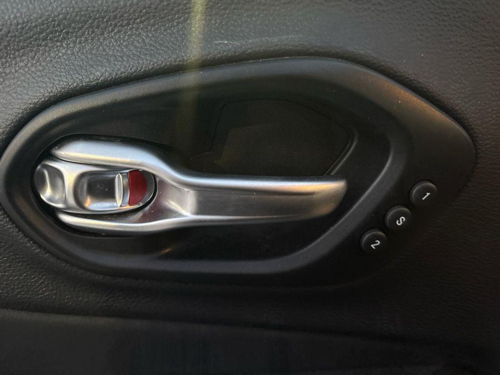 used 2022 Jeep Cherokee car, priced at $27,975