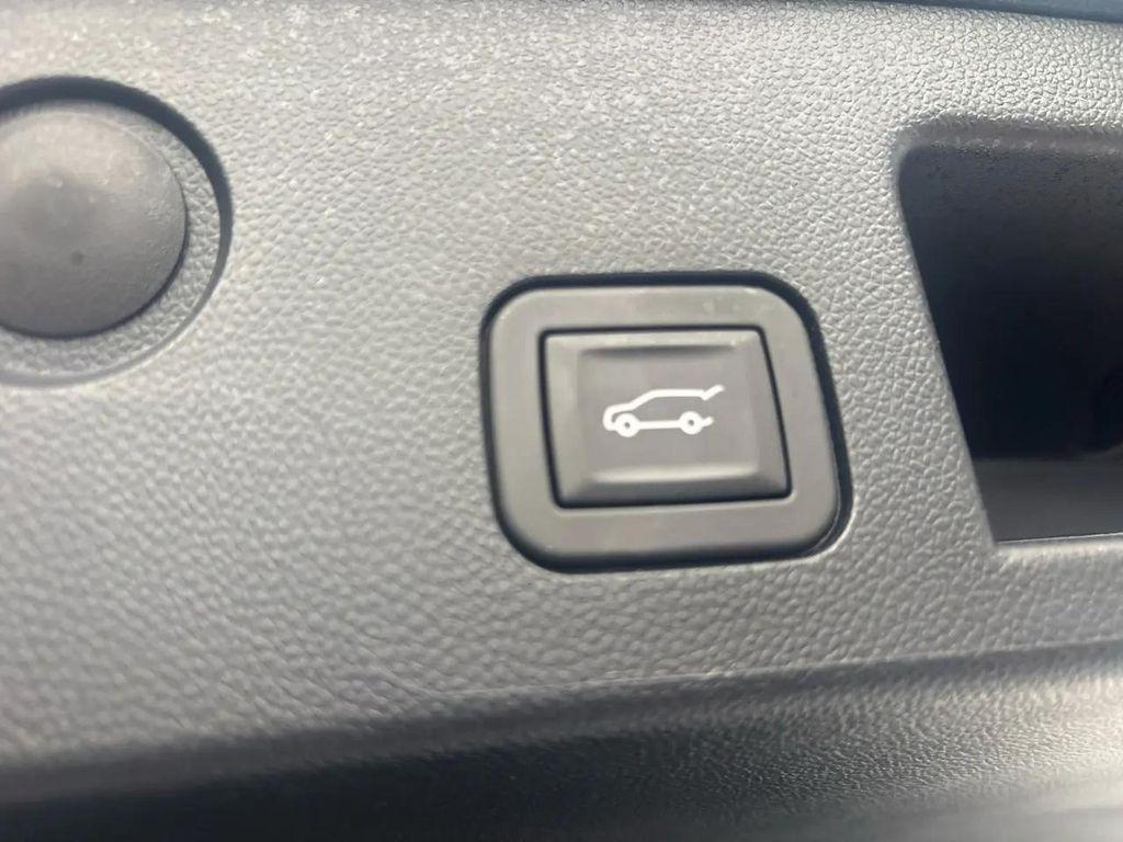 used 2025 Chevrolet Equinox car, priced at $27,975