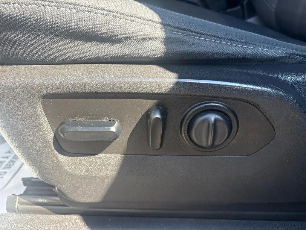 used 2019 GMC Sierra 1500 car, priced at $31,975