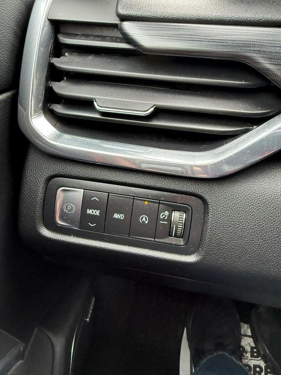 used 2025 GMC Acadia car, priced at $39,975