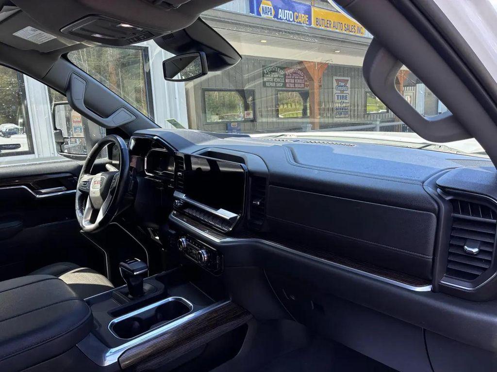 used 2023 GMC Sierra 1500 car, priced at $44,975
