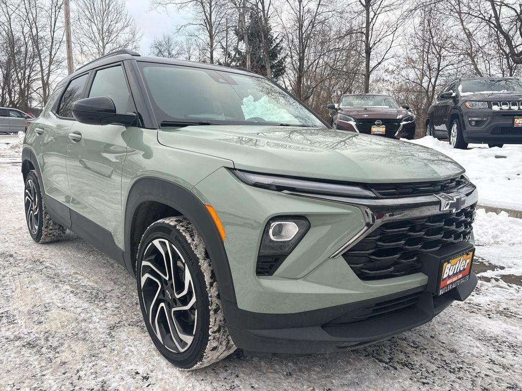 used 2024 Chevrolet TrailBlazer car, priced at $28,975