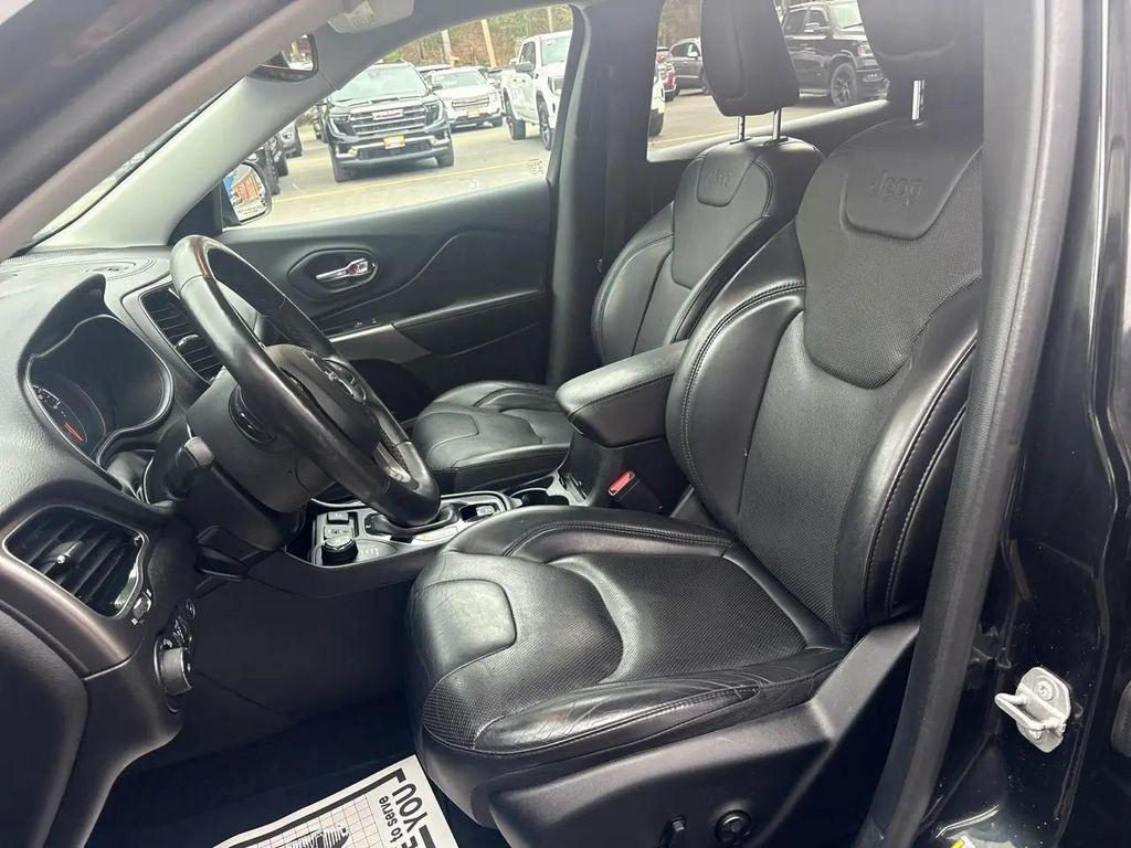 used 2019 Jeep Cherokee car, priced at $17,975