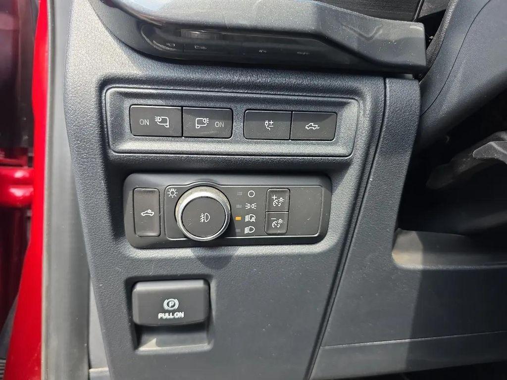 used 2021 Ford F-150 car, priced at $32,975
