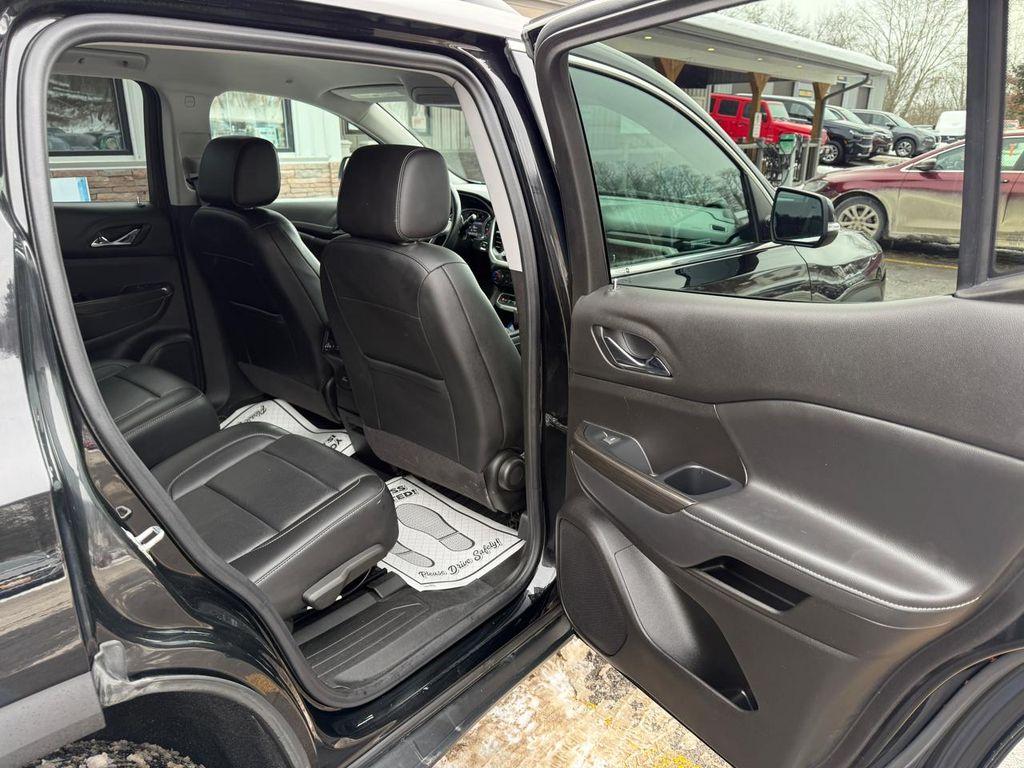 used 2022 GMC Acadia car, priced at $28,975