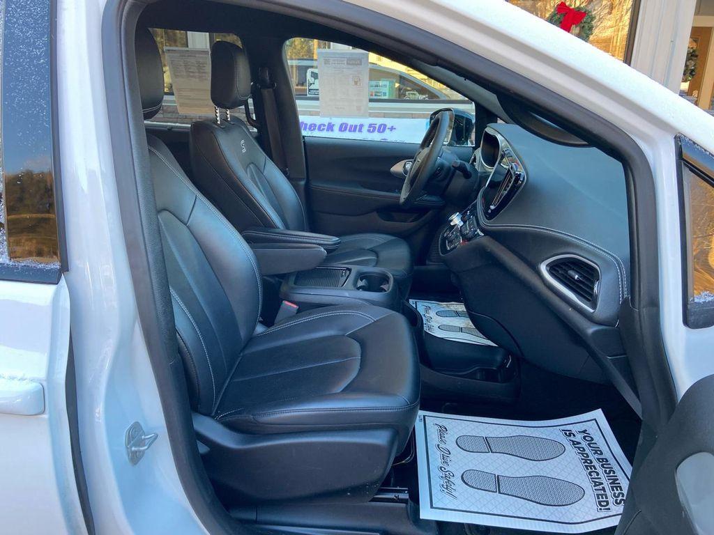 used 2024 Chrysler Pacifica car, priced at $38,975