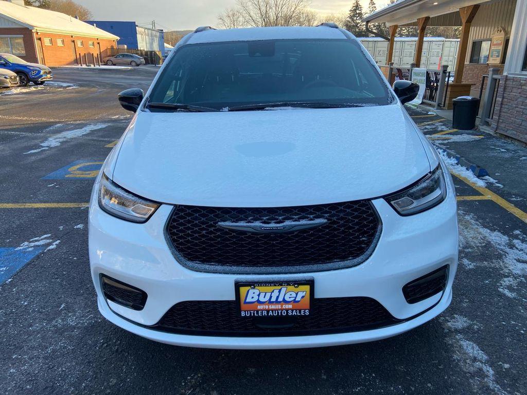 used 2024 Chrysler Pacifica car, priced at $38,975