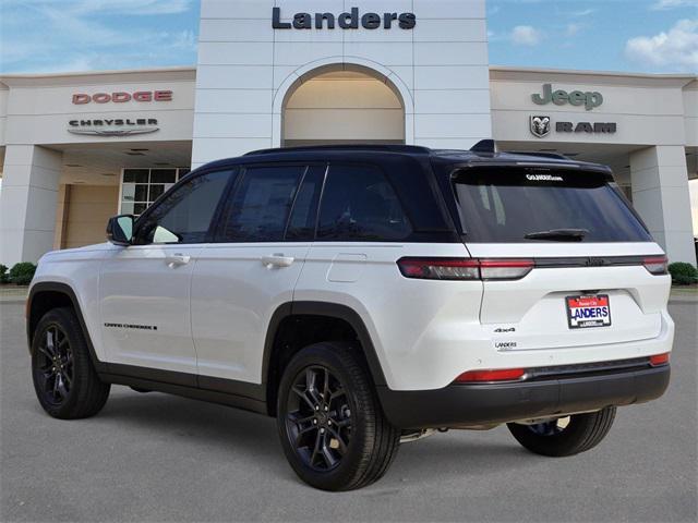 new 2025 Jeep Grand Cherokee car, priced at $49,390