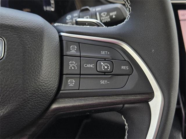 new 2025 Jeep Grand Cherokee car, priced at $49,390