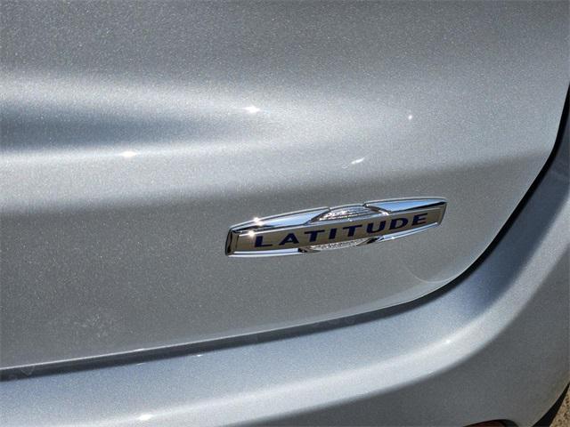 new 2025 Jeep Compass car, priced at $30,260