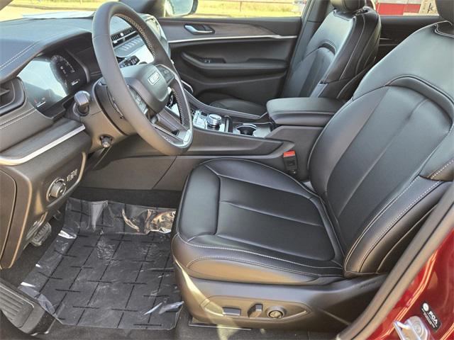 new 2026 Jeep Grand Cherokee car, priced at $49,910