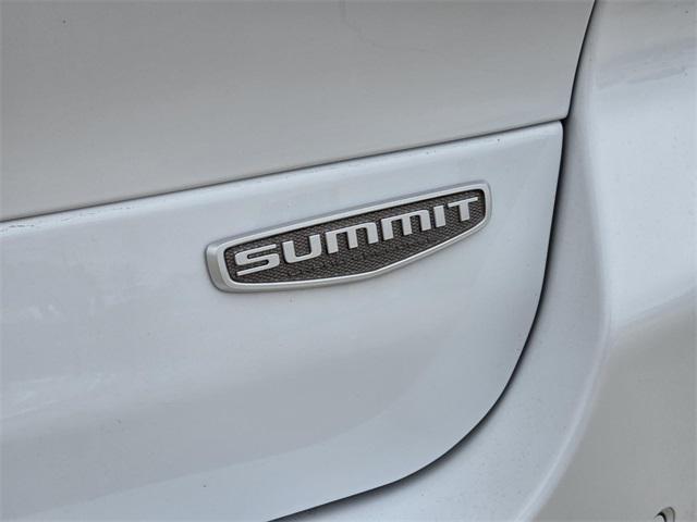 new 2025 Jeep Grand Cherokee L car, priced at $62,920