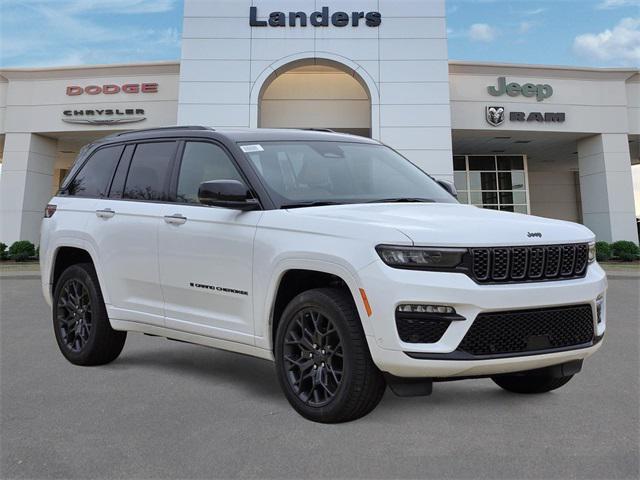 new 2025 Jeep Grand Cherokee car, priced at $55,730
