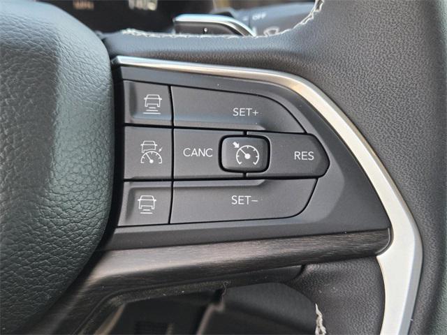 new 2025 Jeep Grand Cherokee car, priced at $40,745