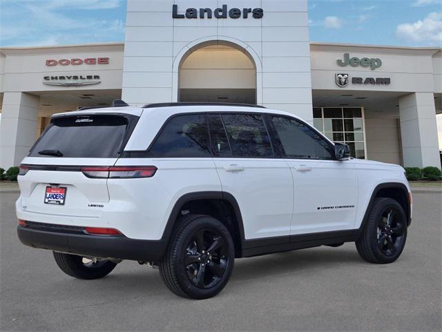 new 2025 Jeep Grand Cherokee car, priced at $38,875