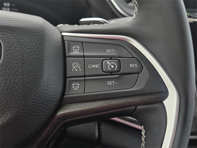 new 2025 Jeep Grand Cherokee car, priced at $38,875