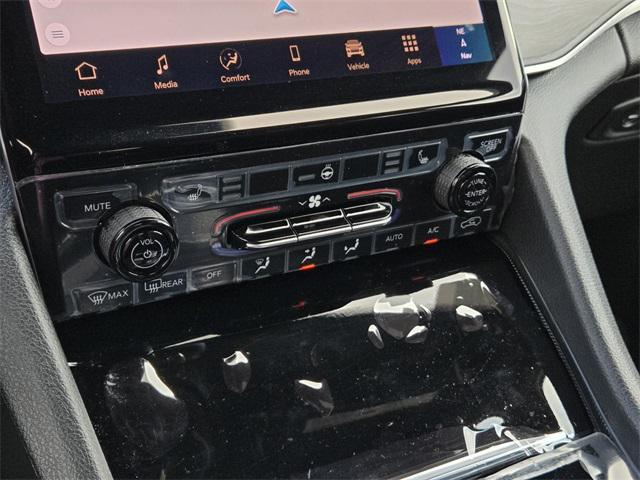 new 2025 Jeep Grand Cherokee car, priced at $49,390