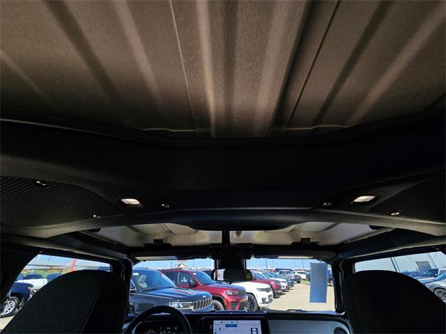 new 2025 Jeep Wrangler car, priced at $41,175