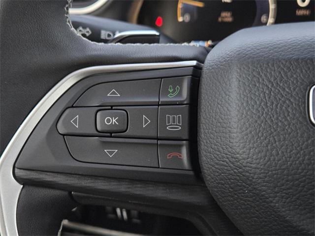 new 2025 Jeep Grand Cherokee car, priced at $42,580