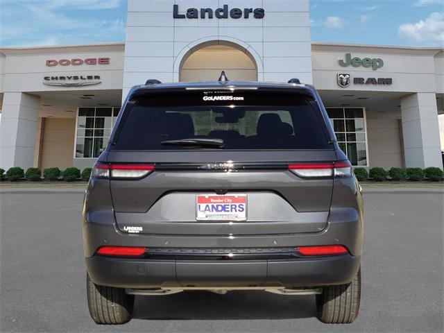 new 2025 Jeep Grand Cherokee car, priced at $42,580