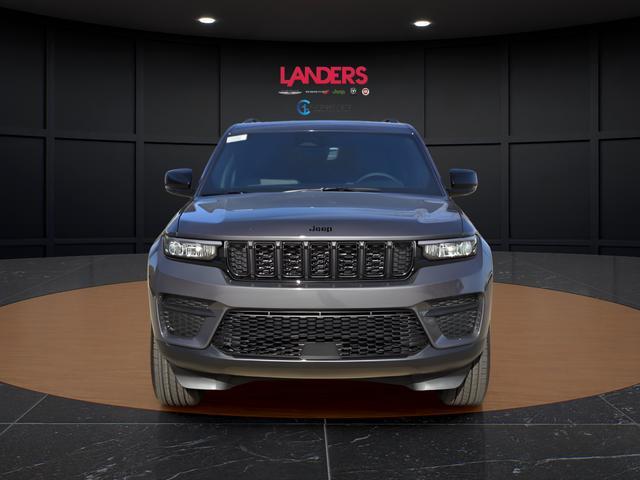 new 2025 Jeep Grand Cherokee car, priced at $41,055