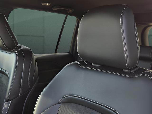 new 2025 Jeep Grand Cherokee car, priced at $41,055