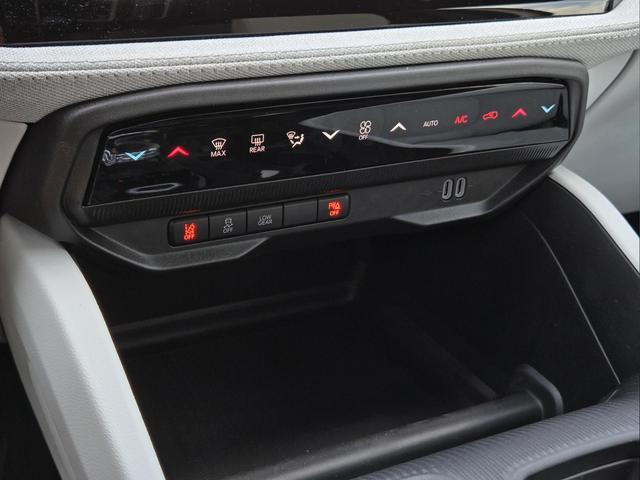 new 2026 Jeep Cherokee car, priced at $40,085