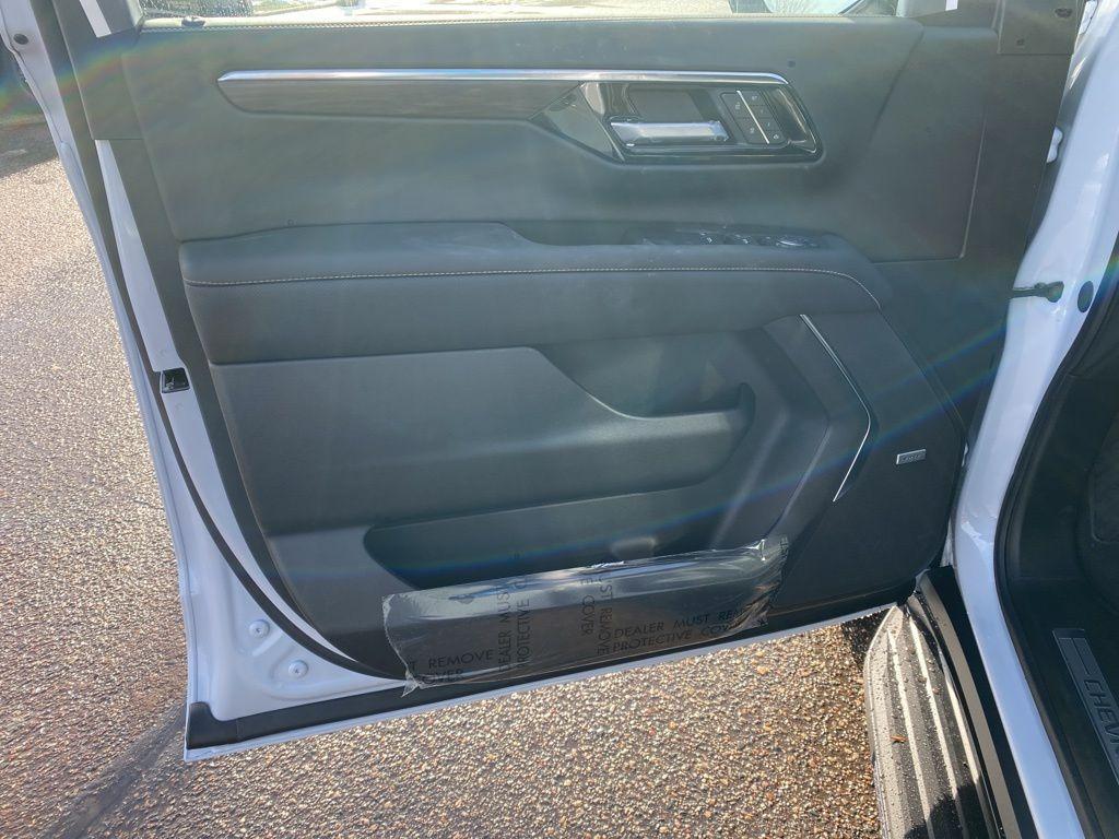 new 2026 Chevrolet Suburban car, priced at $83,977