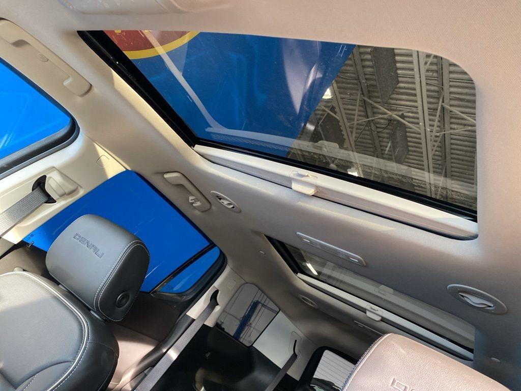 used 2023 GMC Acadia car, priced at $33,998