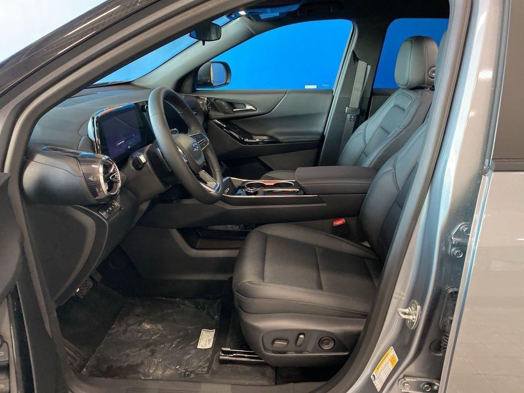 new 2026 Chevrolet Equinox car, priced at $32,467