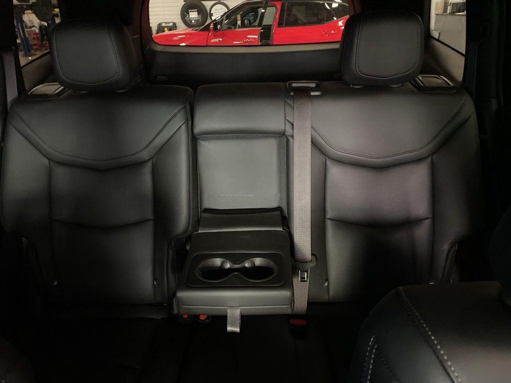 used 2024 Cadillac XT6 car, priced at $36,874