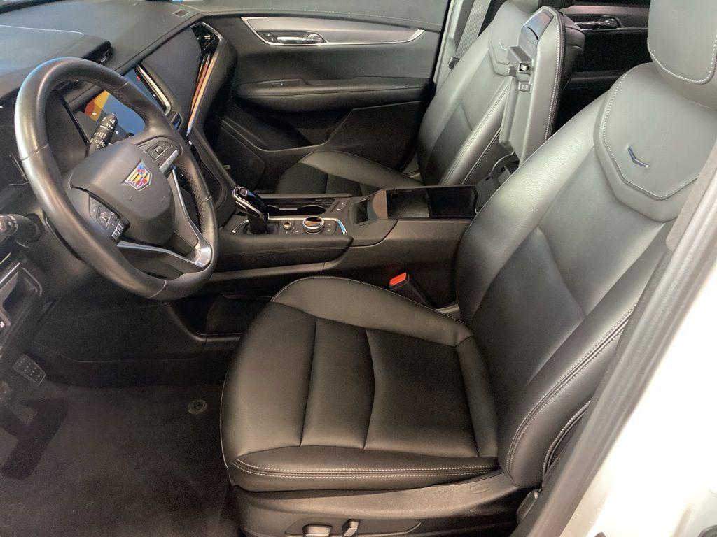 used 2024 Cadillac XT6 car, priced at $36,874