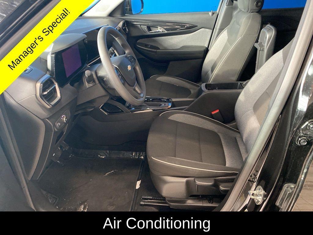 used 2025 Chevrolet TrailBlazer car, priced at $21,999