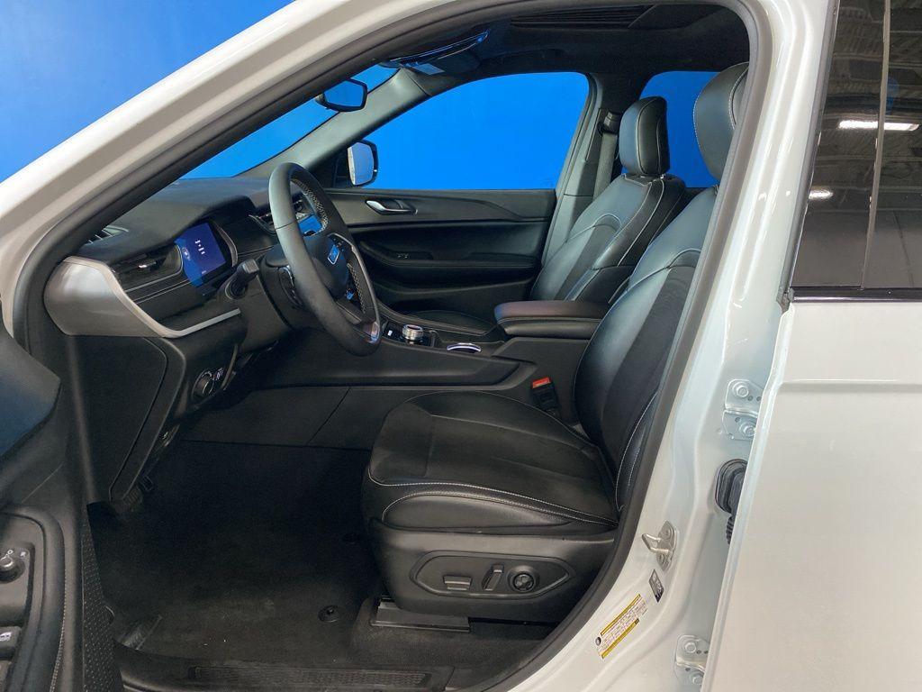 used 2024 Jeep Grand Cherokee L car, priced at $32,999