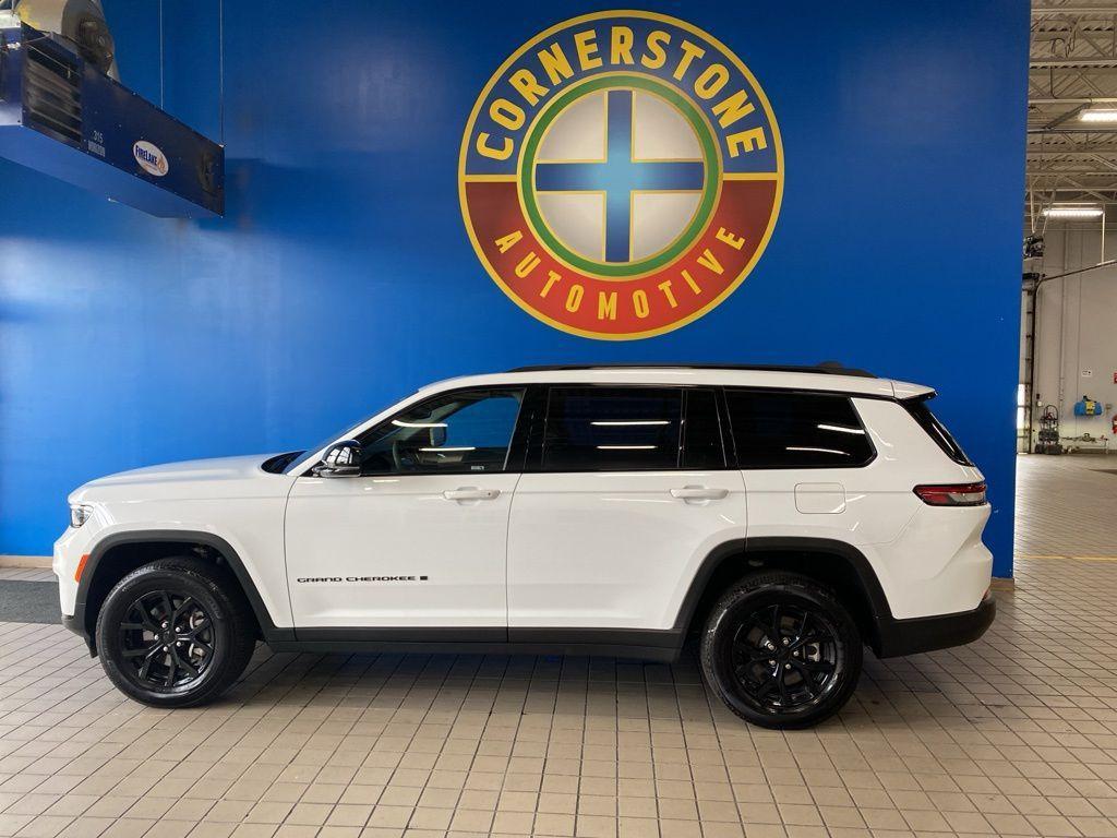 used 2024 Jeep Grand Cherokee L car, priced at $32,999
