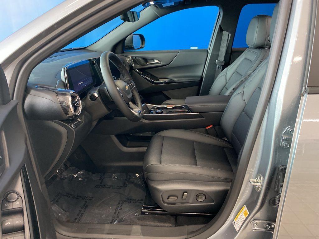 new 2026 Chevrolet Equinox car, priced at $32,467