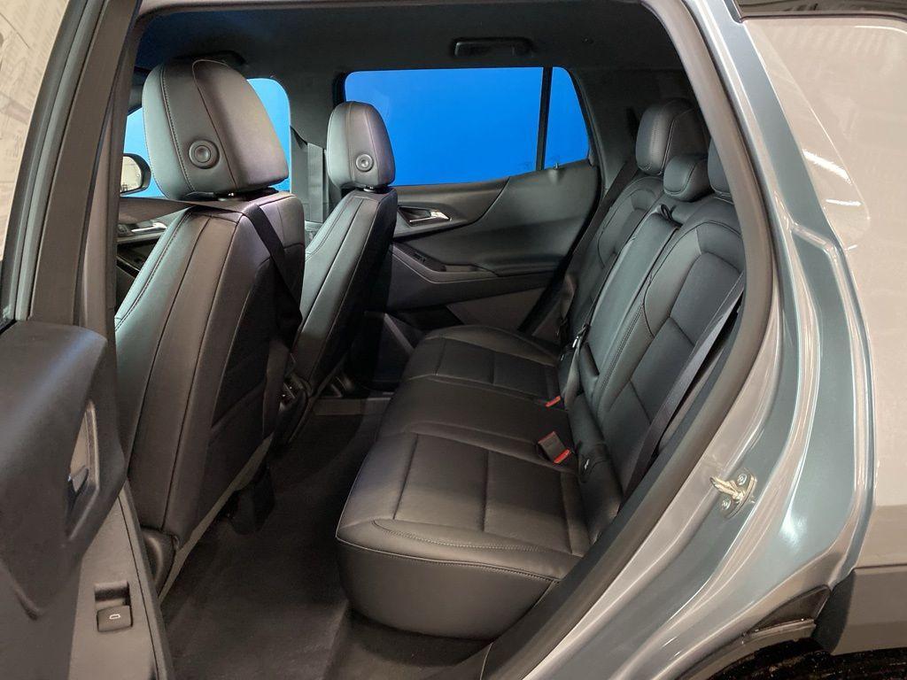 new 2026 Chevrolet Equinox car, priced at $32,467