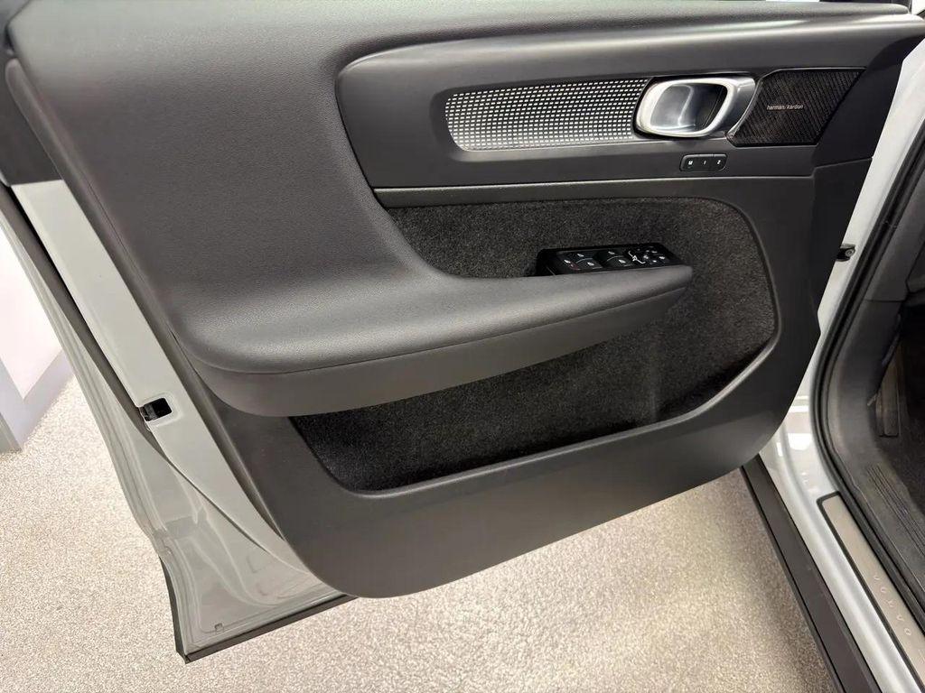 used 2022 Volvo XC40 car, priced at $29,995