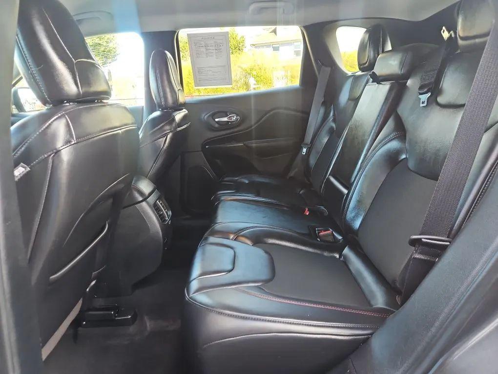 used 2020 Jeep Cherokee car, priced at $21,912