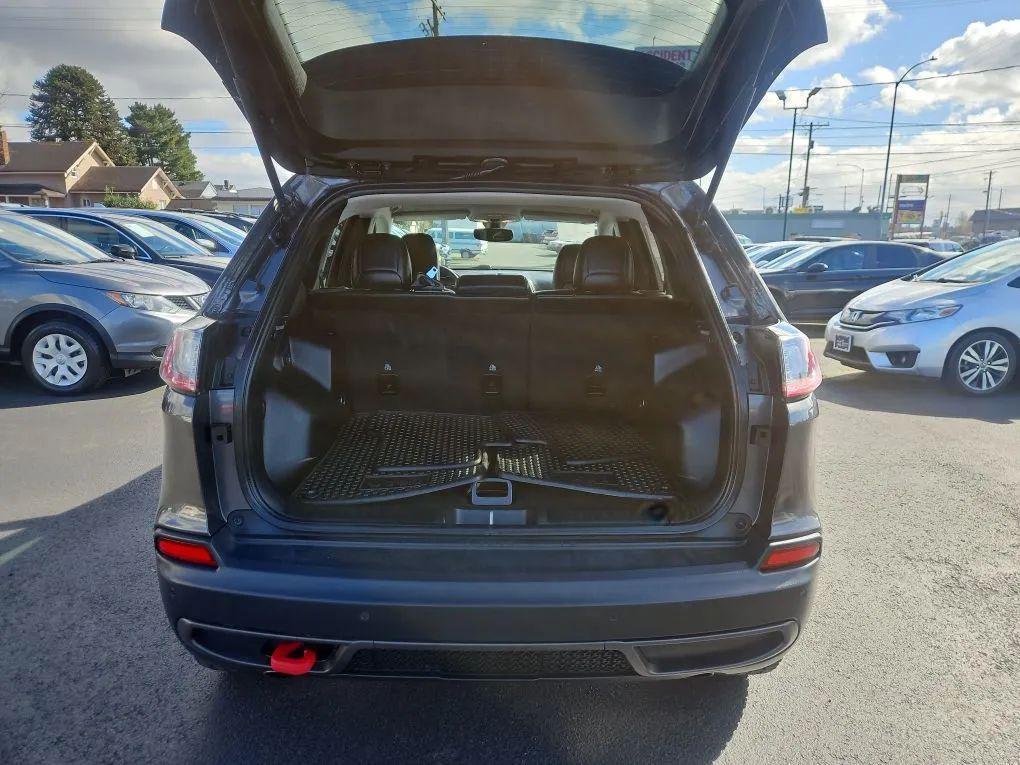 used 2020 Jeep Cherokee car, priced at $21,912