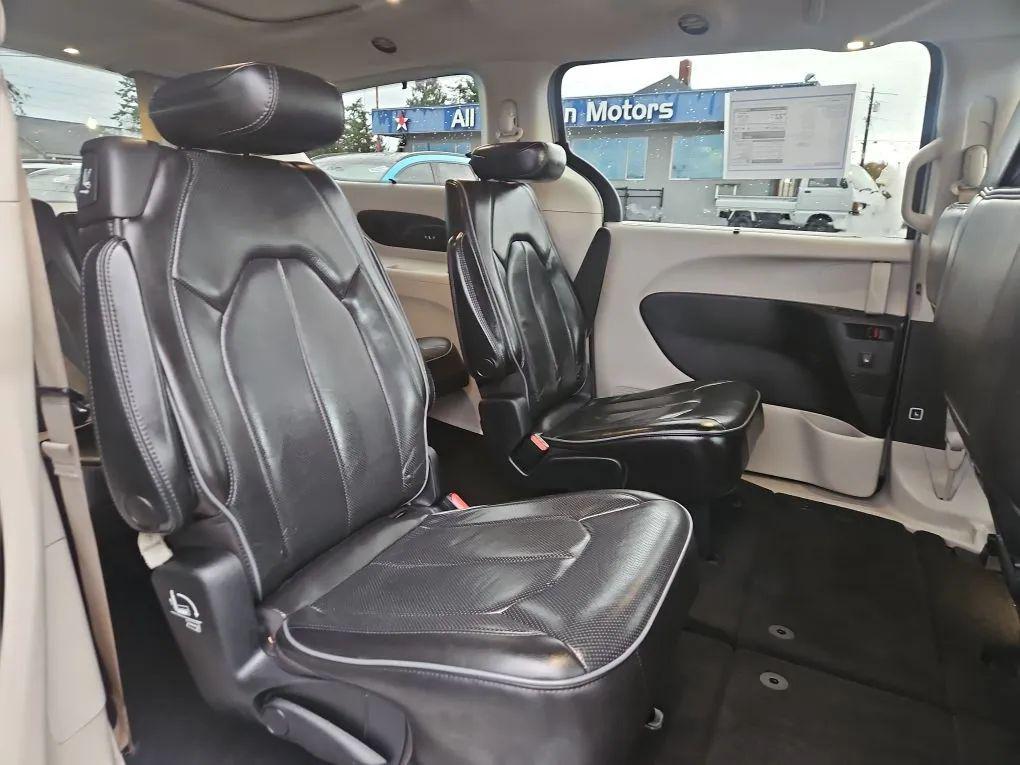 used 2020 Chrysler Pacifica car, priced at $18,981