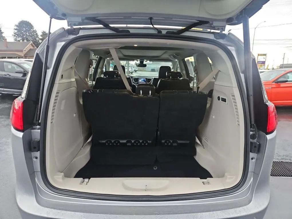 used 2020 Chrysler Pacifica car, priced at $18,981