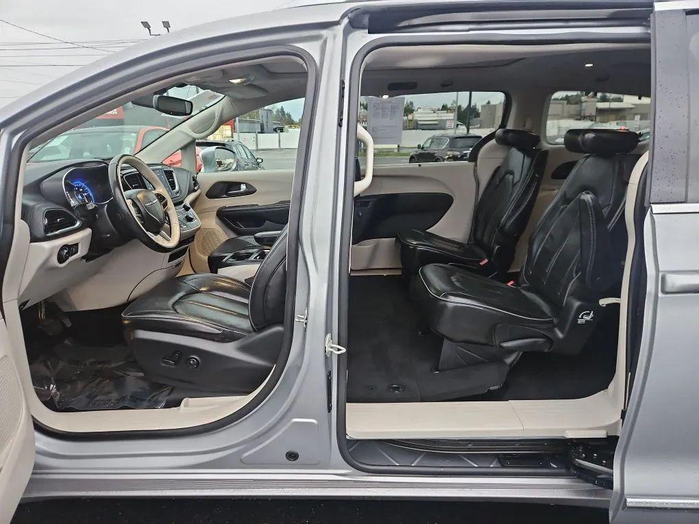 used 2020 Chrysler Pacifica car, priced at $18,981