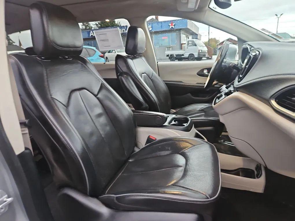 used 2020 Chrysler Pacifica car, priced at $18,981