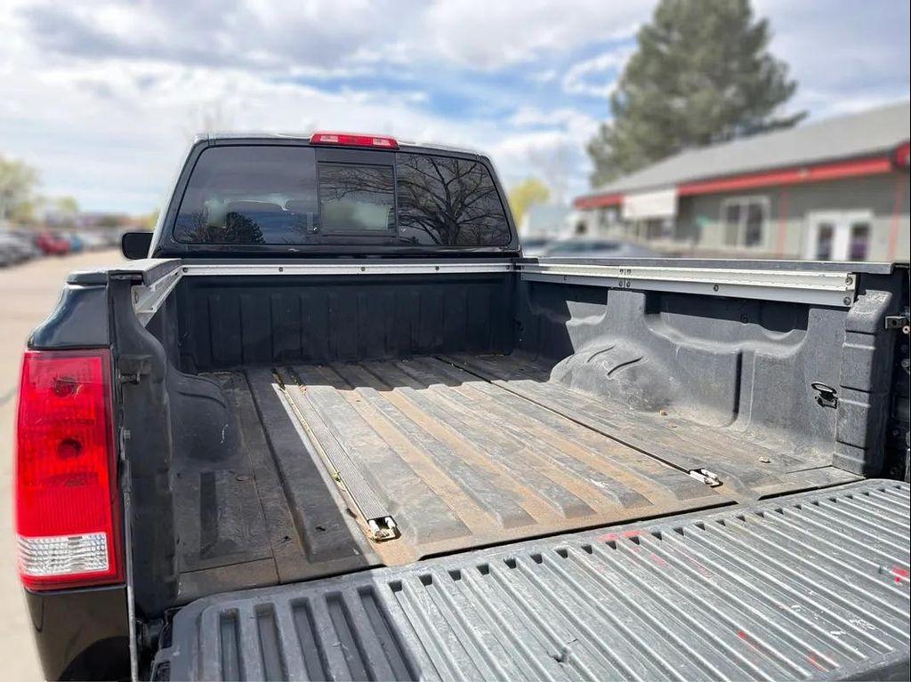 used 2004 Nissan Titan car