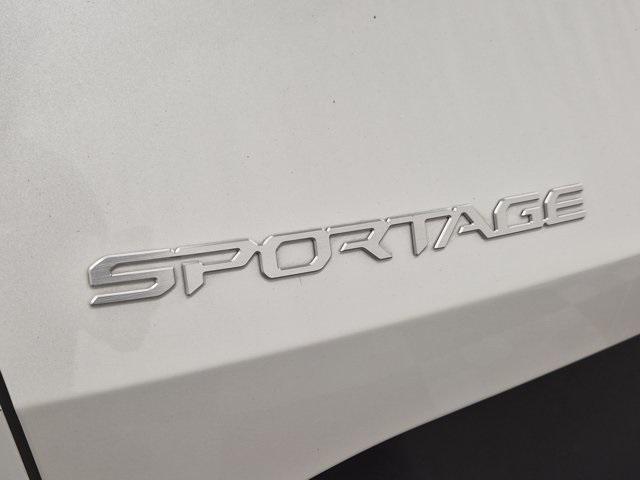 used 2023 Kia Sportage Hybrid car, priced at $23,990