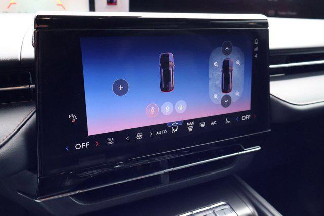 used 2025 Lincoln Nautilus car, priced at $53,900